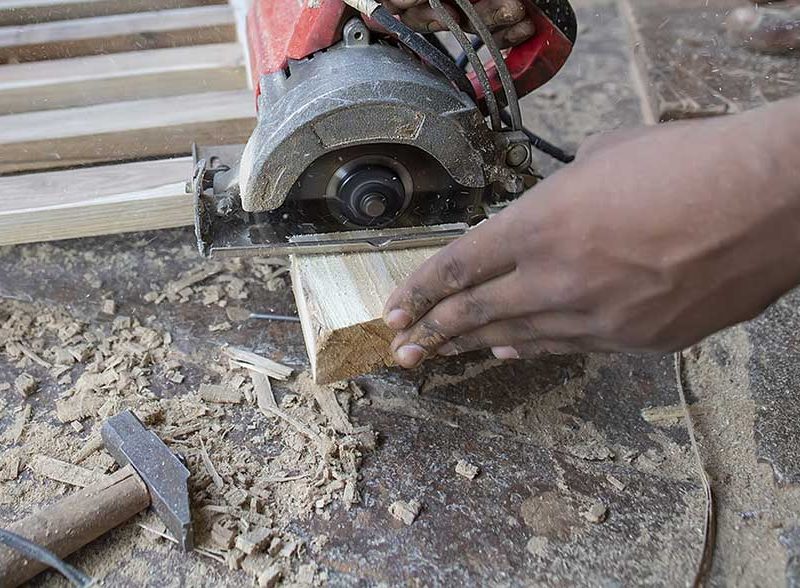 How to Cut 2x4 with Circular Saw? [A Complete Guide]